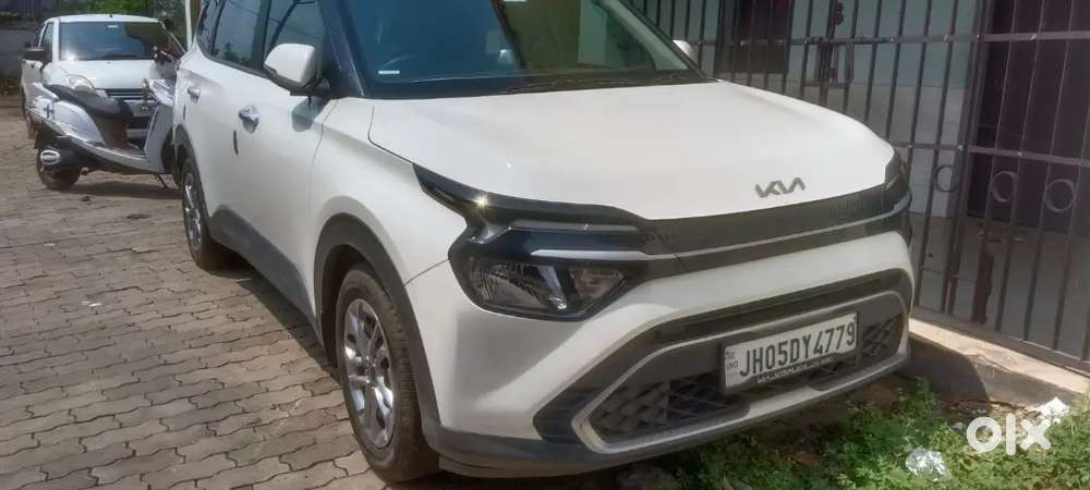 Kia Carens 2025 Diesel Well Maintained Car Workshop Maintenance