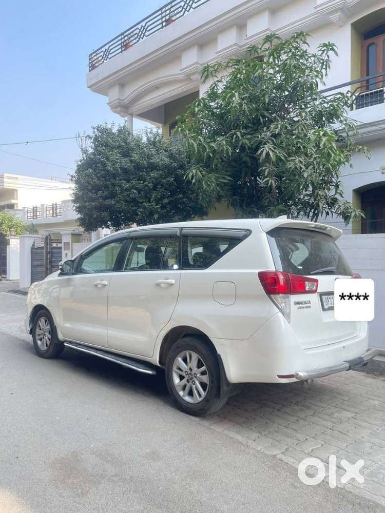 Toyota Innova Crysta 2.4 Gx Mt, 2017, Diesel
