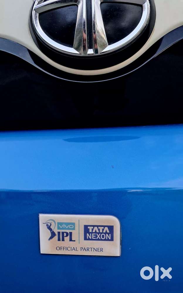 Tata Nexon 1.2 Revotron Xt, 2018, Petrol