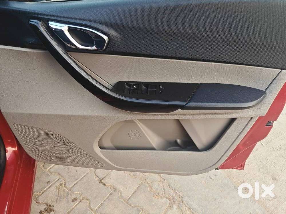 Tata Tiago 1.2 Revotron Xz (o), 2019, Petrol