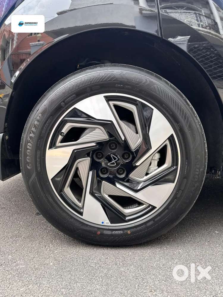 Mahindra Xev 9e Three B79 Kwh, 2026, Electric