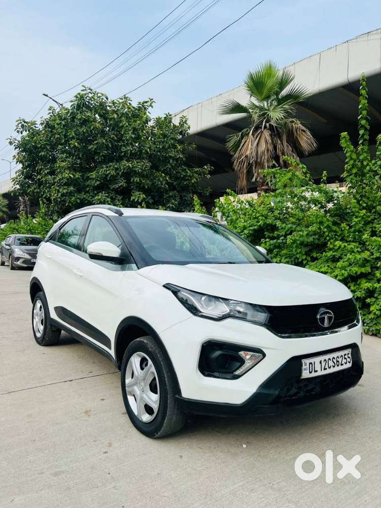 Tata Nexon 1.5 Revotorq Xm (s), 2020, Petrol