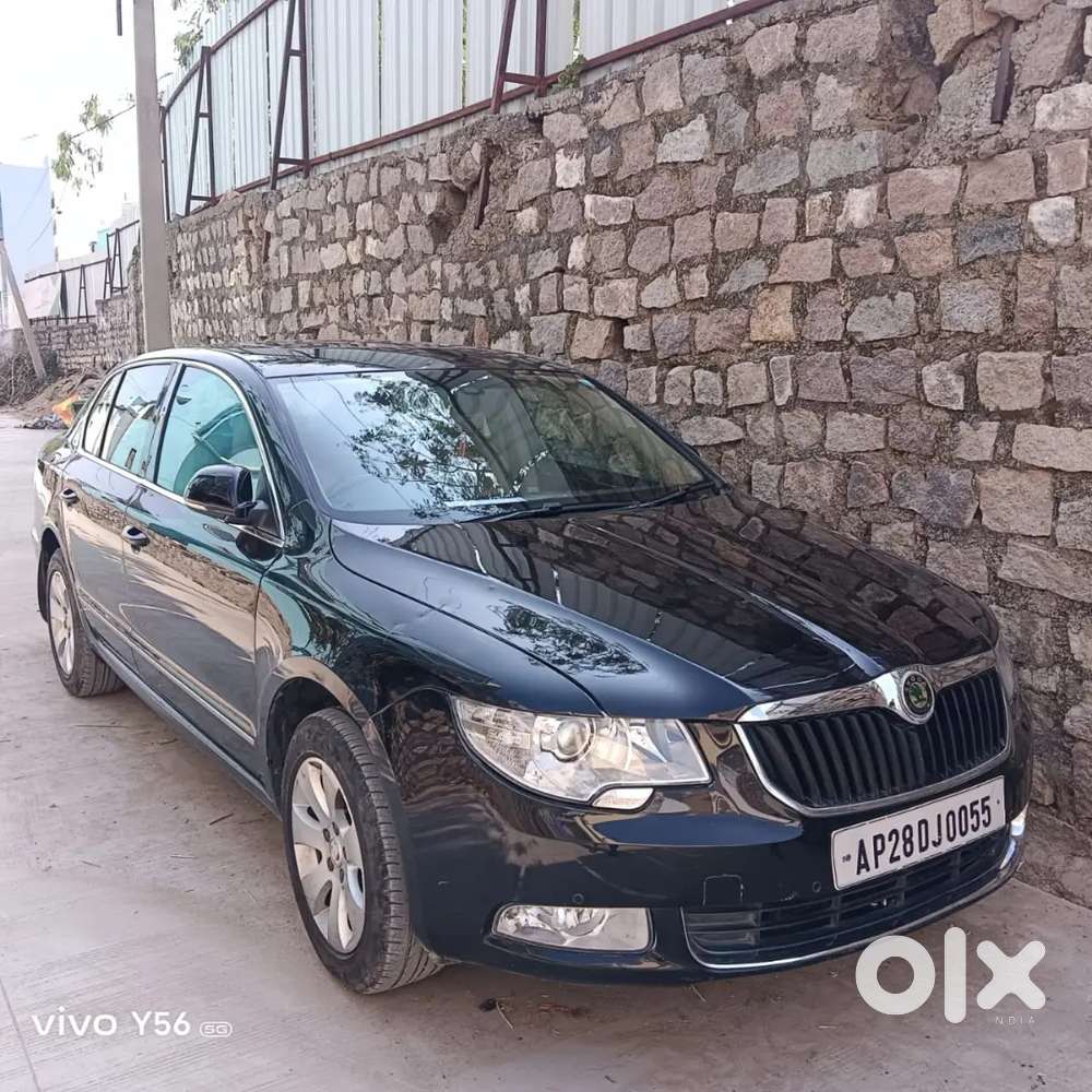 Skoda Superb 2010 Petrol 11000 Km Driven