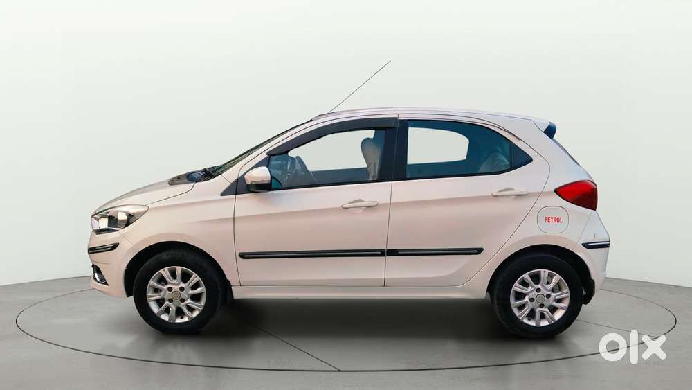 Tata Tiago Xza, 2018, Petrol