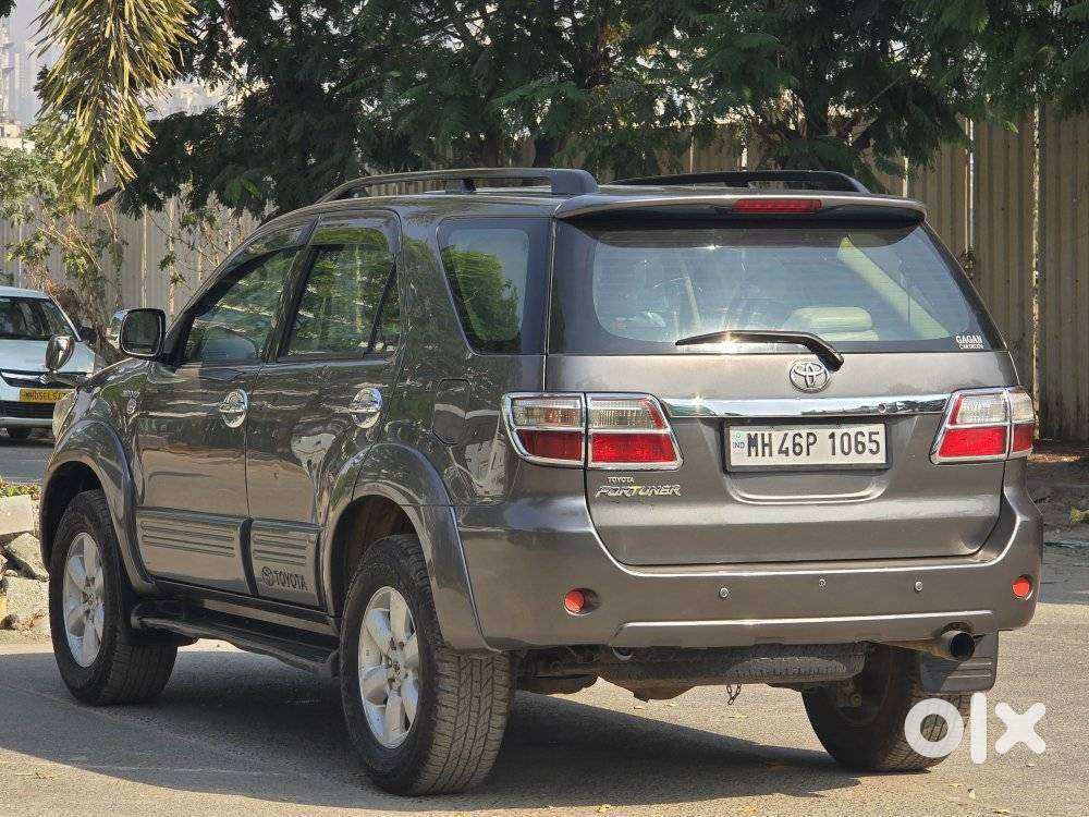 Toyota Fortuner 3.0 4x4 Manual, 2011, Diesel