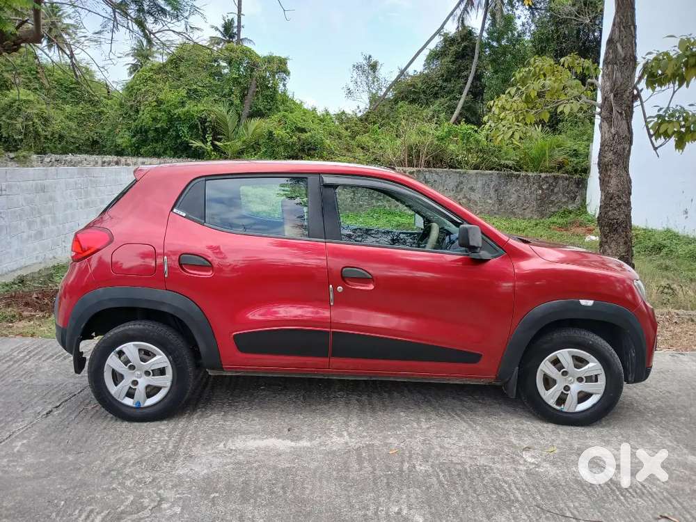 Kwid Car Rxt Self Driven