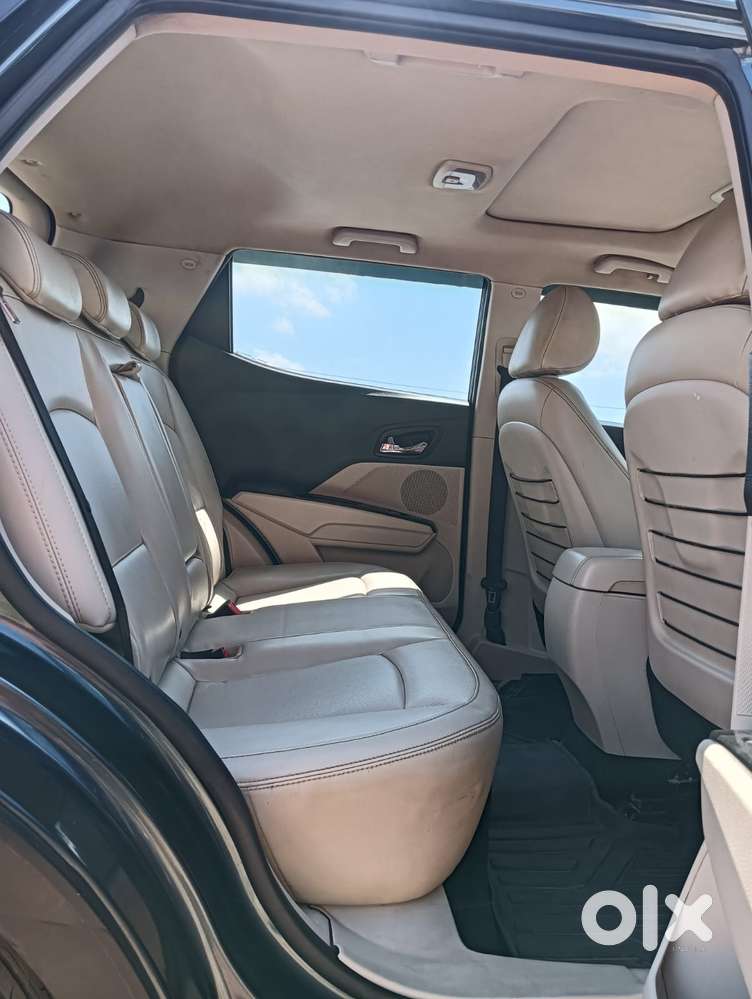 Mahindra Xuv300 W8 Option, 2021, Petrol