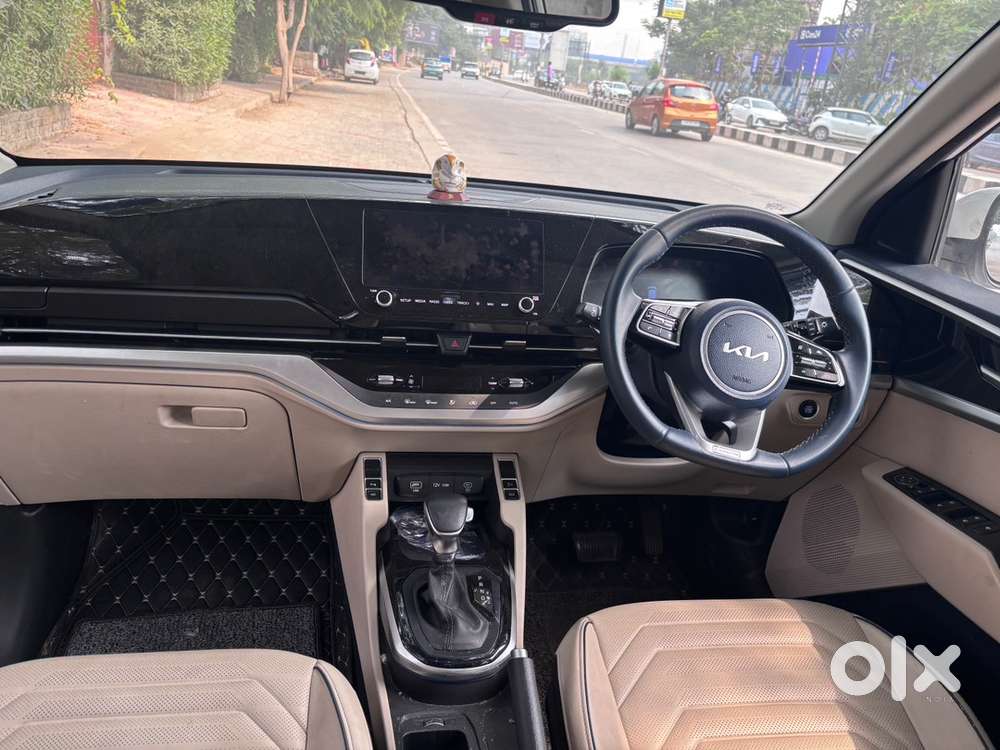 Kia Carens 2023 Petrol