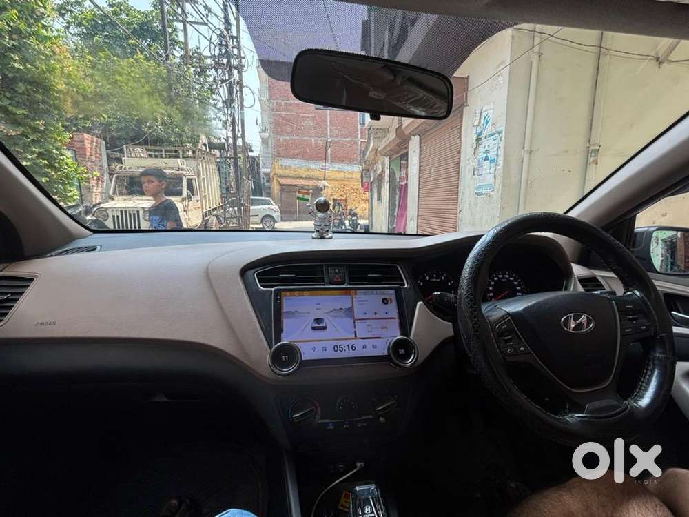 Hyundai Elite I20 Petrol 70000 Km Driven