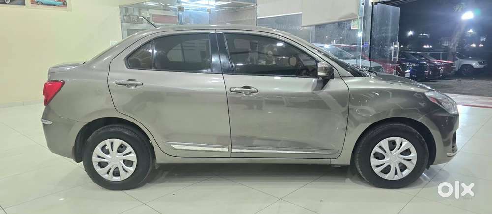 Maruti Suzuki Swift Dzire Vxi(o) Amt, 2019, Petrol