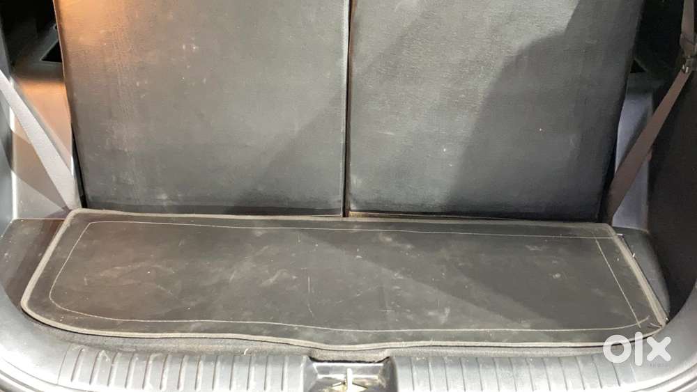 Kia Carens 1.4 Luxury Plus Dct 7 Str, 2022, Petrol