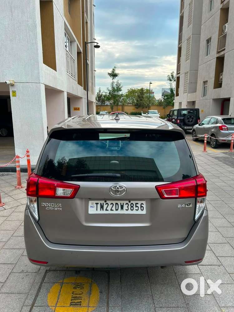 Toyota Innova Crysta 2022 With 180000 Km Driven