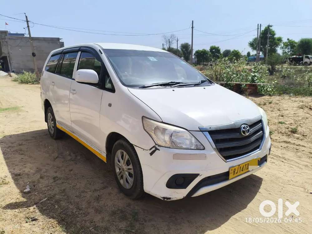 Innova 7+1 Taxi Permit