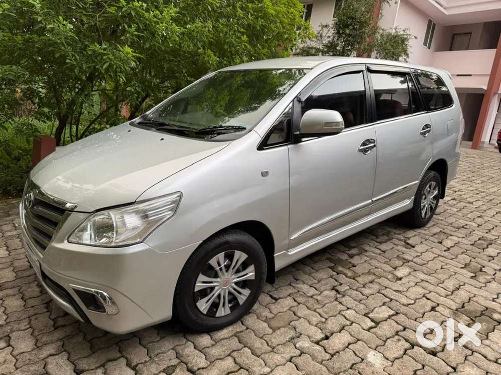 Innovag4 7seater,re Registered,210000km,3owner,price 735000