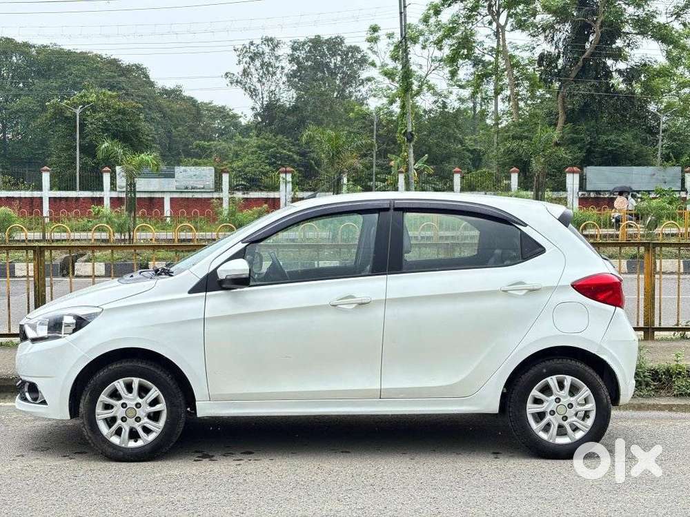 Tata Tiago 1.2 Revotron Xz Plus, 2016, Petrol