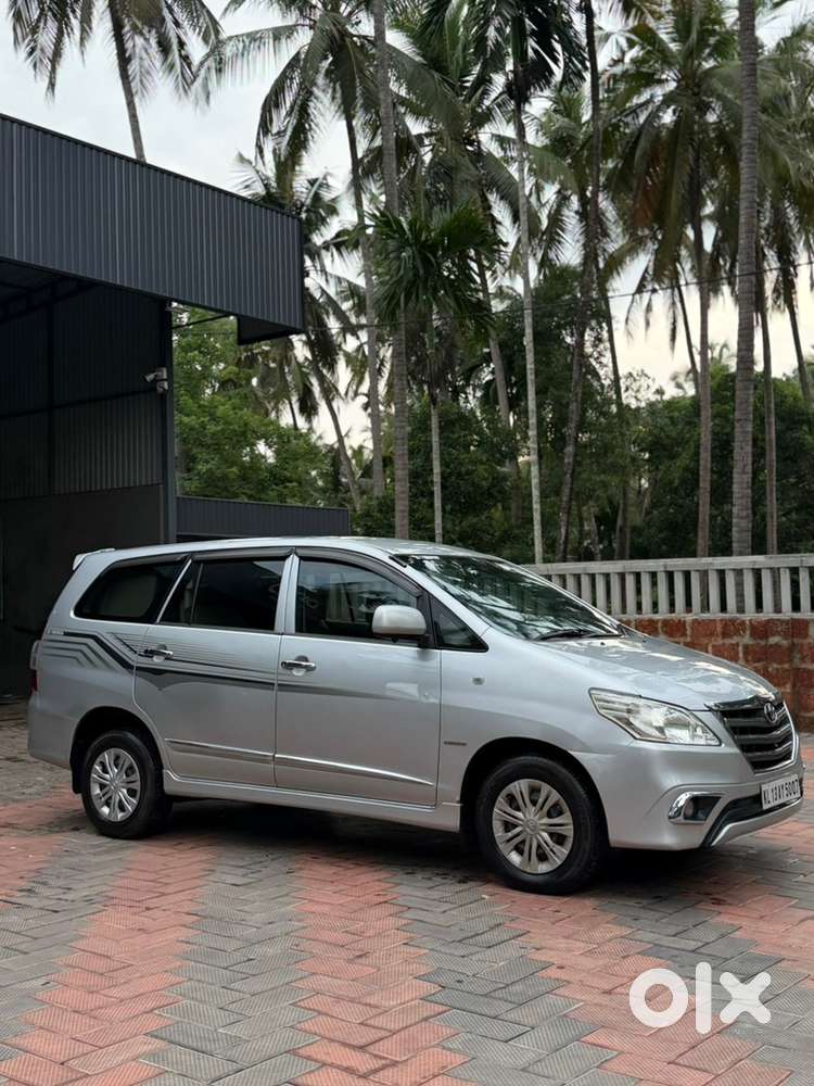 Toyota Innova Diesel 2014