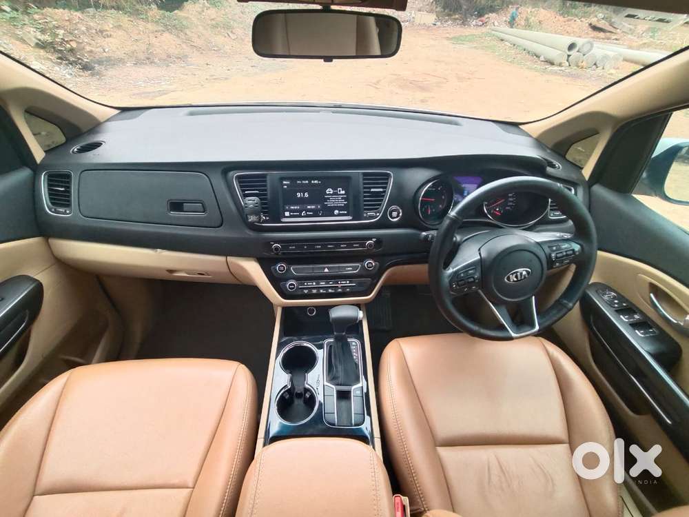 Kia Carnival Premium, 2021, Diesel