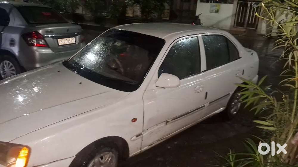 Hyundai Accent 1.5 Executive 2011 Average 35