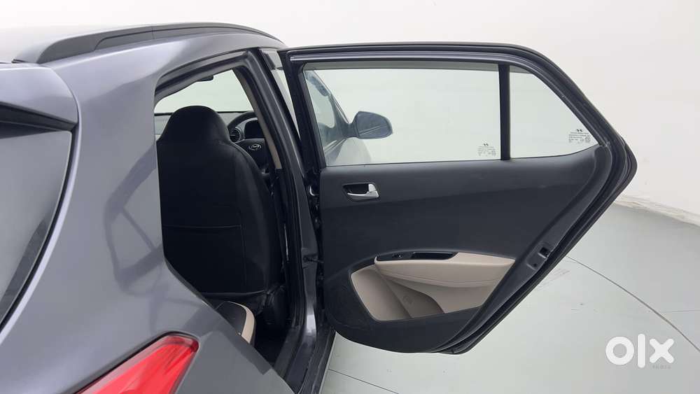 Hyundai Grand I10 1.2 Kappa Vtvt Asta (o) At, 2016, Petrol