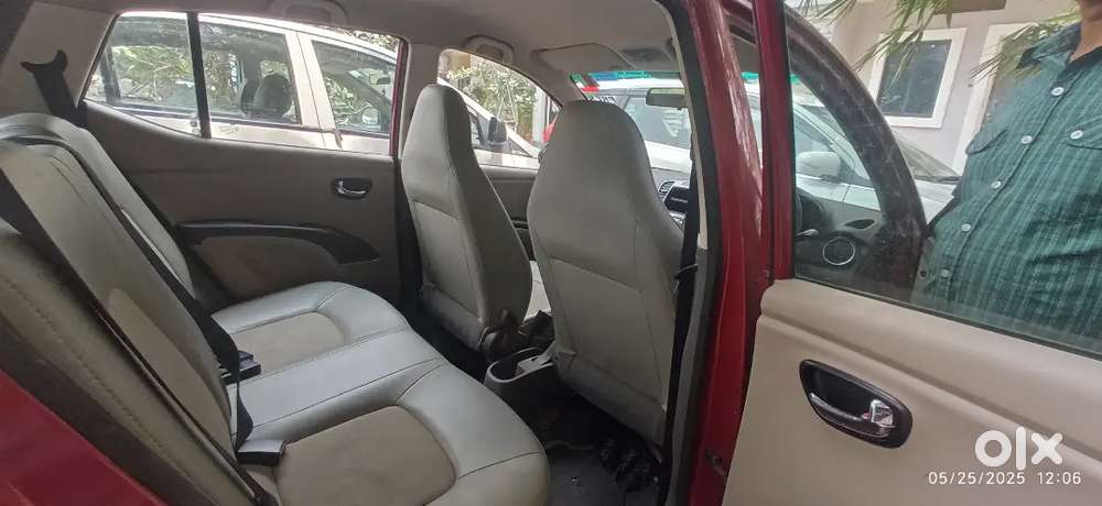 Hyundai I10 2012 Petrol 33000 Km Driven