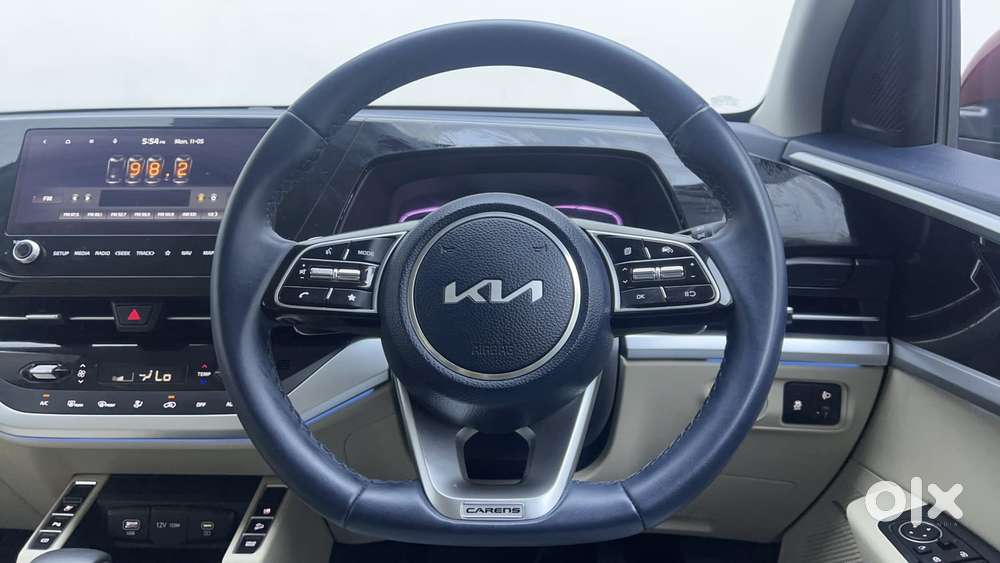 Kia Carens 1.4 Luxury Plus Dct 7 Str, 2022, Petrol