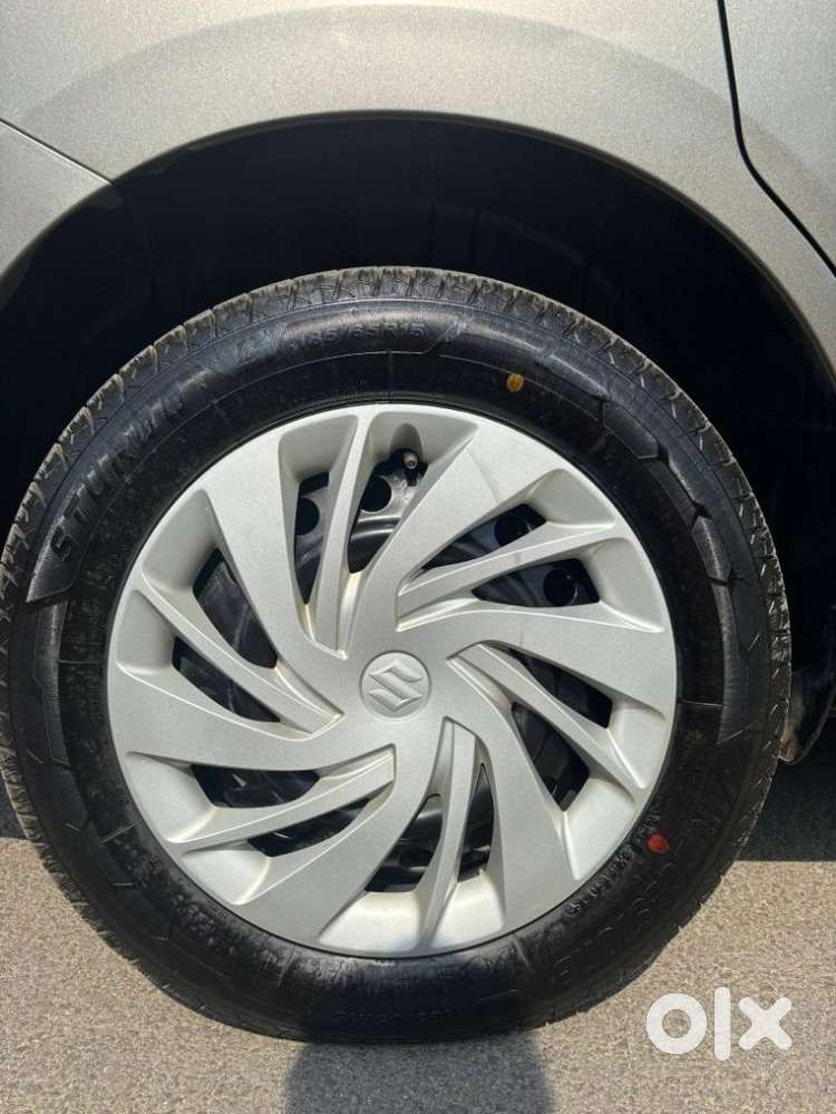 Maruti Suzuki Ertiga 2022-2023  Vxi, 2021, Petrol