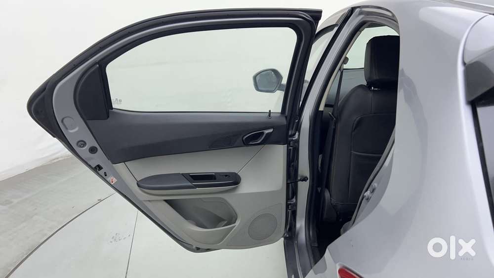 Tata Tiago Xza, 2019, Petrol