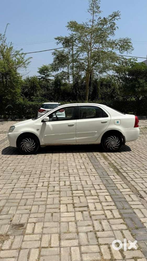 Toyota Etios 2011 Cng & Hybrids 96000 Km Driven