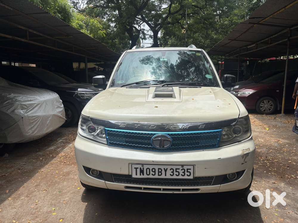 Tata Safari Storme 2014