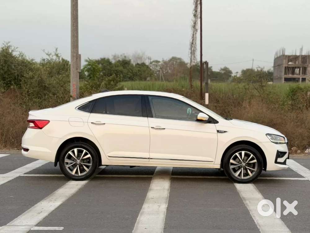 Skoda Slavia Style 1.0l Tsi At, 2023, Petrol