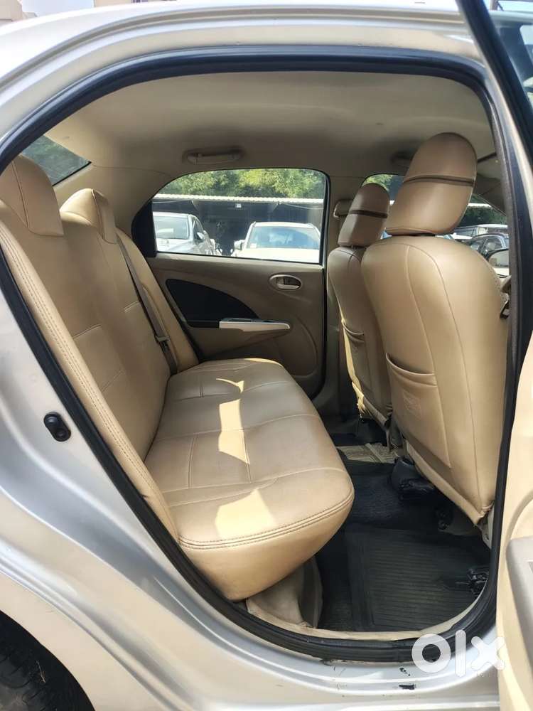 Toyota Etios 1.5 V, 2015, Petrol