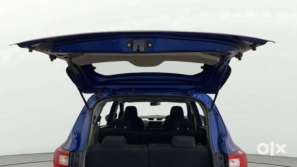 Renault Triber Rxz, 2020, Petrol