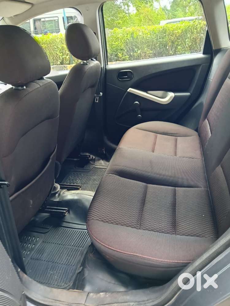 Ford Figo 2010-2012 Diesel Zxi, 2012, Diesel