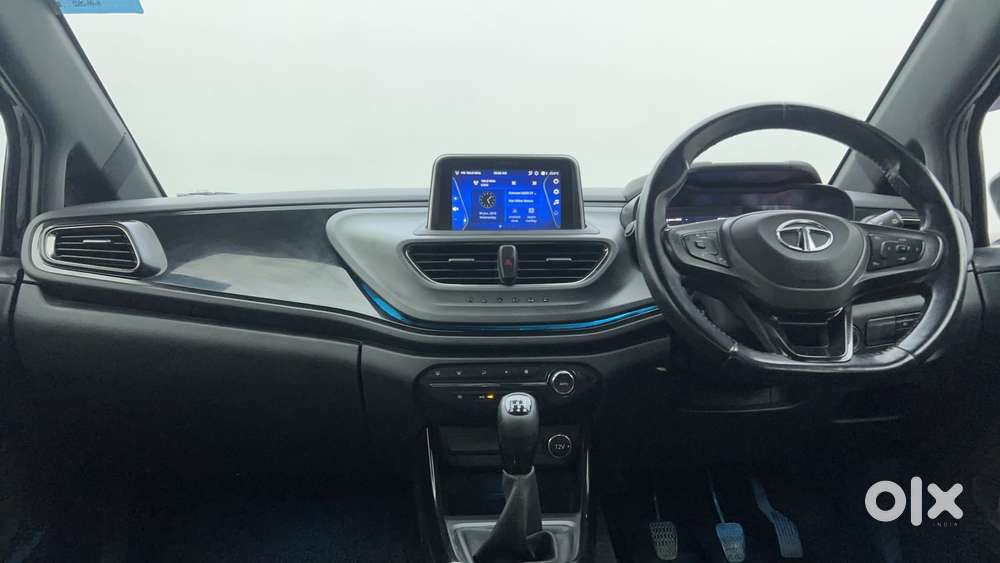 Tata Altroz 1.2 Xz Plus Dark Edition, 2022, Petrol