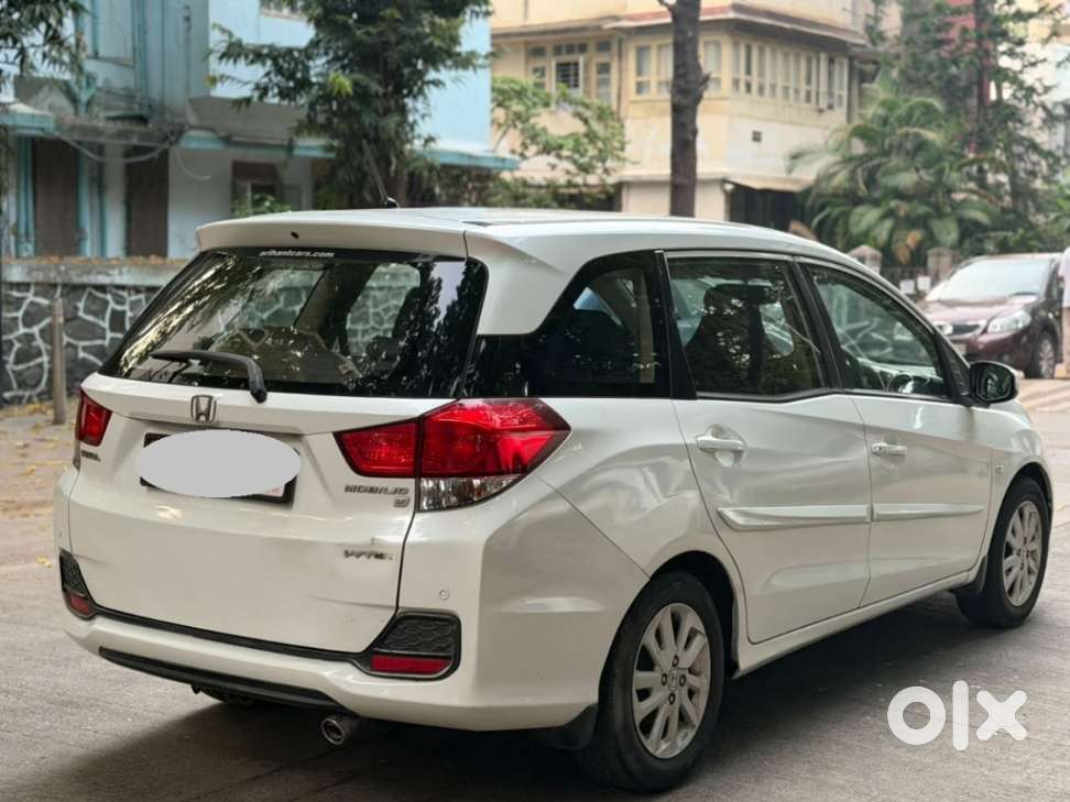 Honda Mobilio 1.5 V I-vtec, 2015, Cng & Hybrids