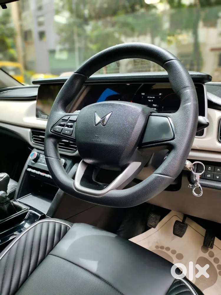 Mahindra Xuv700 2.2 Ax 5 Diesel Mt 7 Str, 2023, Diesel