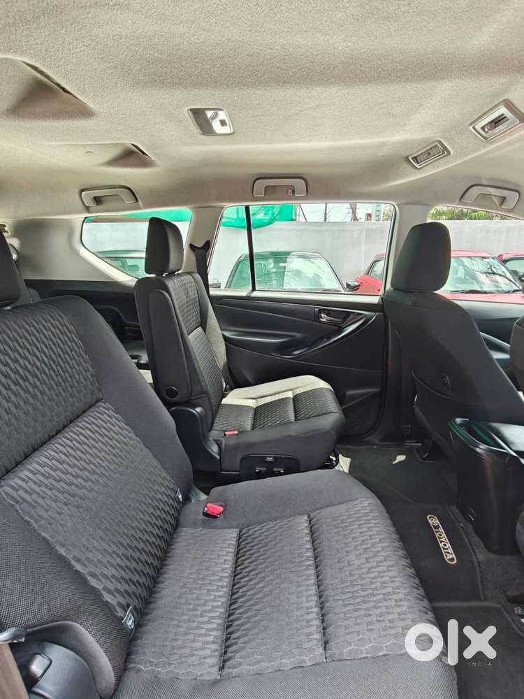 Toyota Innova Crysta 2.8 Gx At, 2017, Diesel