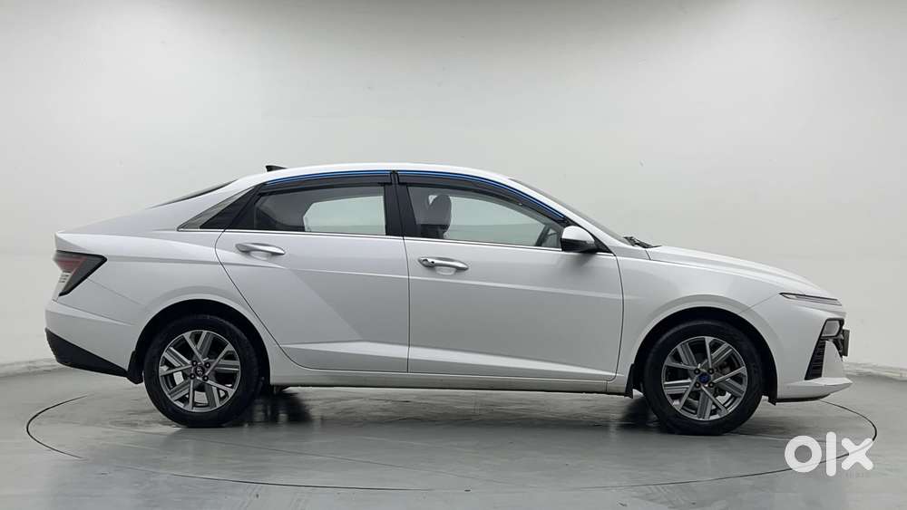 Hyundai Verna 1.5 Sx Petrol Mt, 2023, Petrol