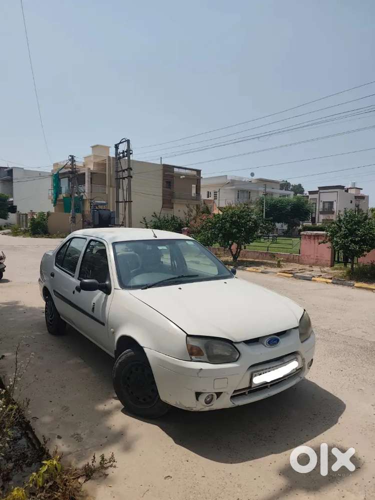 Ford Ikon Diesel 2010 Variant Family Car ,chil Ac , Centr Lock ,25+ Av