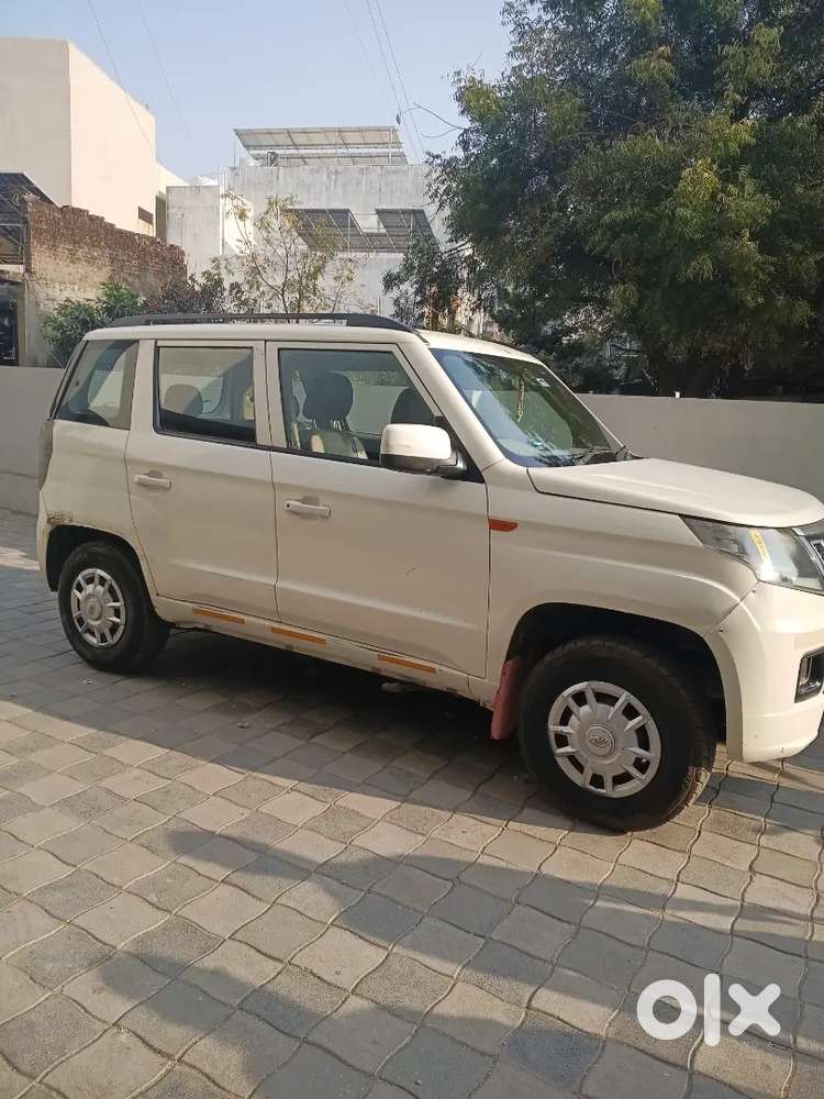 Mahindra Tuv 300 2019 Diesel Well Maintained