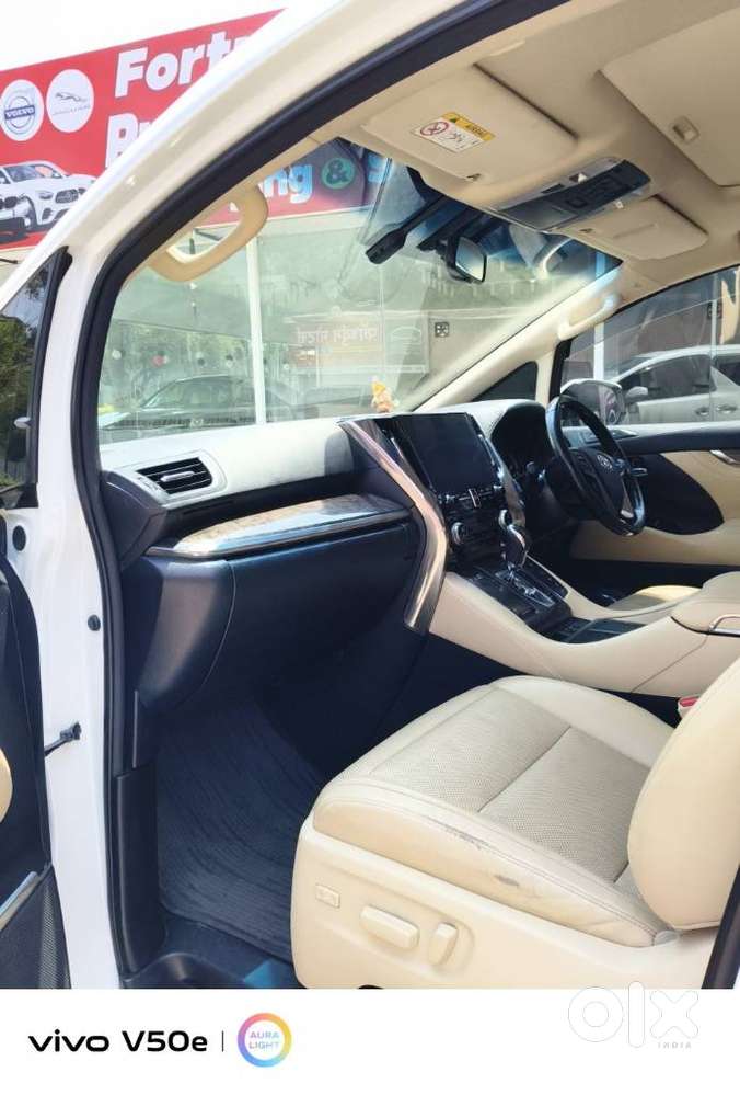 Toyota Vellfire 2.5 Hybrid, 2020, Petrol