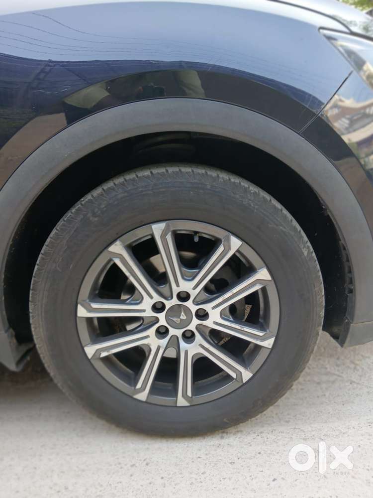 Mahindra Xuv700 2.2 Ax 7 Diesel Mt Str, 2022, Diesel