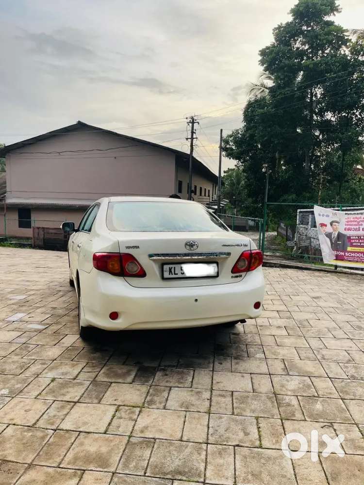 Toyota Corolla Altis 2011 Diesel 245556 Km Driven
