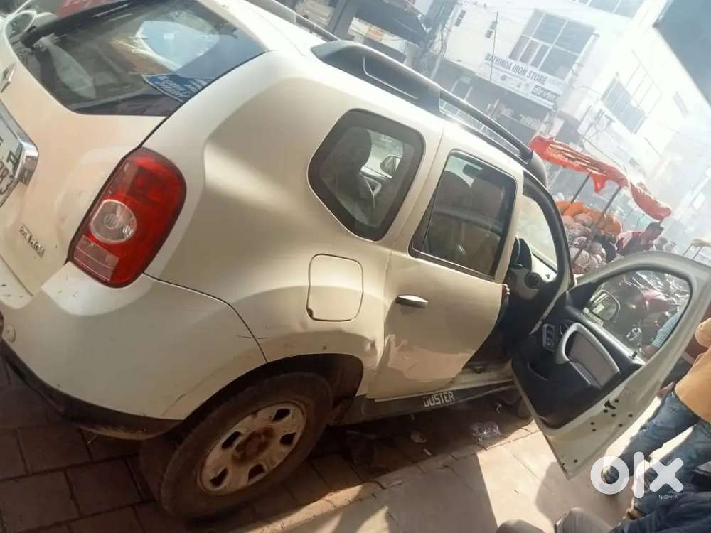 Car Renault Duster