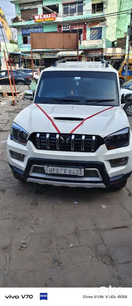Mahindra Scorpio Classic 2015 डीज़ल