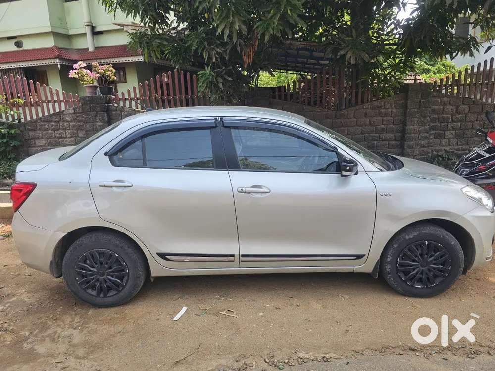 Maruti Suzuki Swift Dzire 2018 Petrol 43000 Km Driven