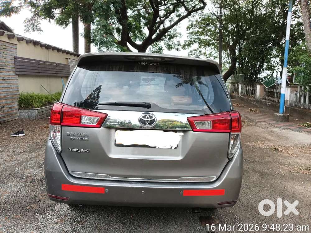 Toyota Innova Crysta 2016