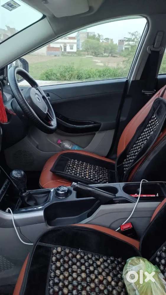 Good Condition 
Leatherite Seats
Auto Ac
Steering Controls