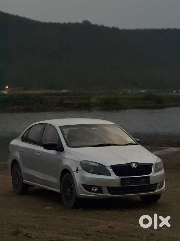 Skoda Rapid 2016 Petrol 63300 Km Driven