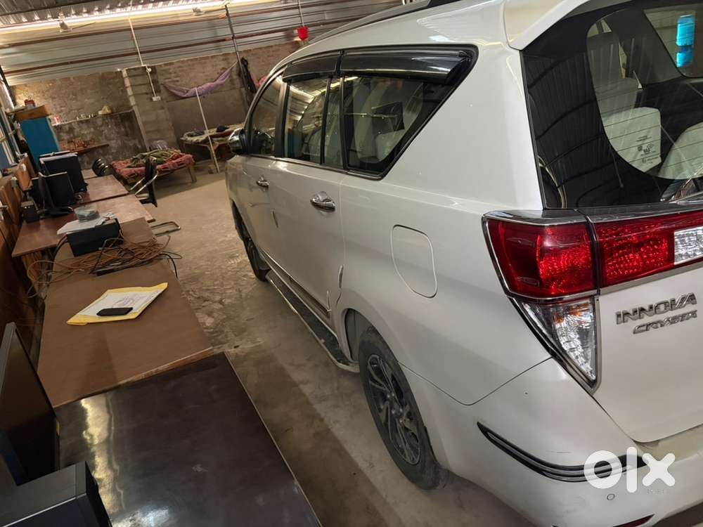 Toyota Innova Crysta 2021 Diesel Manual